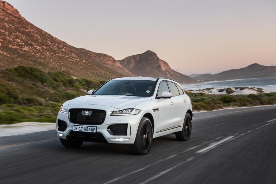  Jaguar F-Pace 25d AWD Chequered Flag 2020 года  (ZA) (фото 7 из 37)